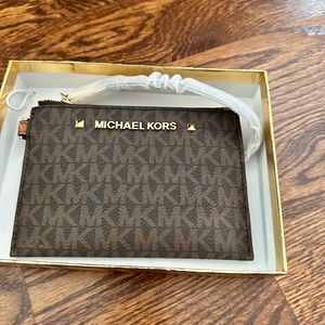 Michael Kors Wristlet - new with box